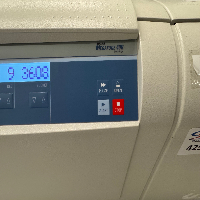 Thermo Heraeus Megafuge 40R Refrigerated Centrifuge image 1